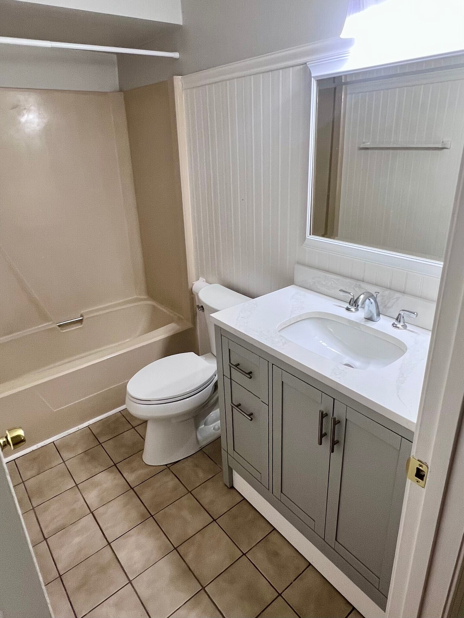 Building Photo - 305 Springbrook Cir