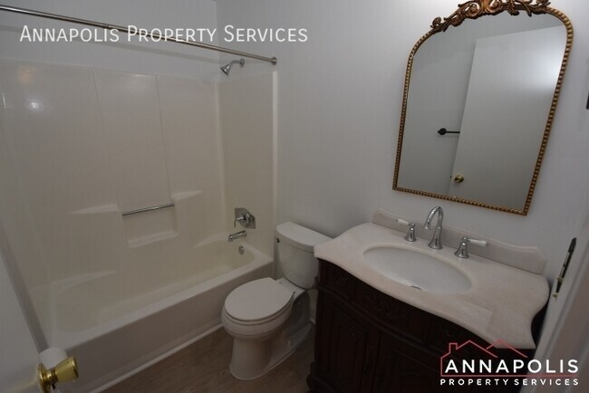 Building Photo - 1241 Birchcrest Ct
