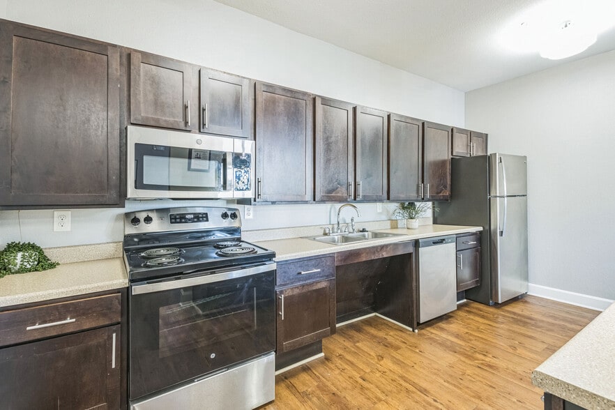 Primary Photo - Villas at Colt Run Apartments