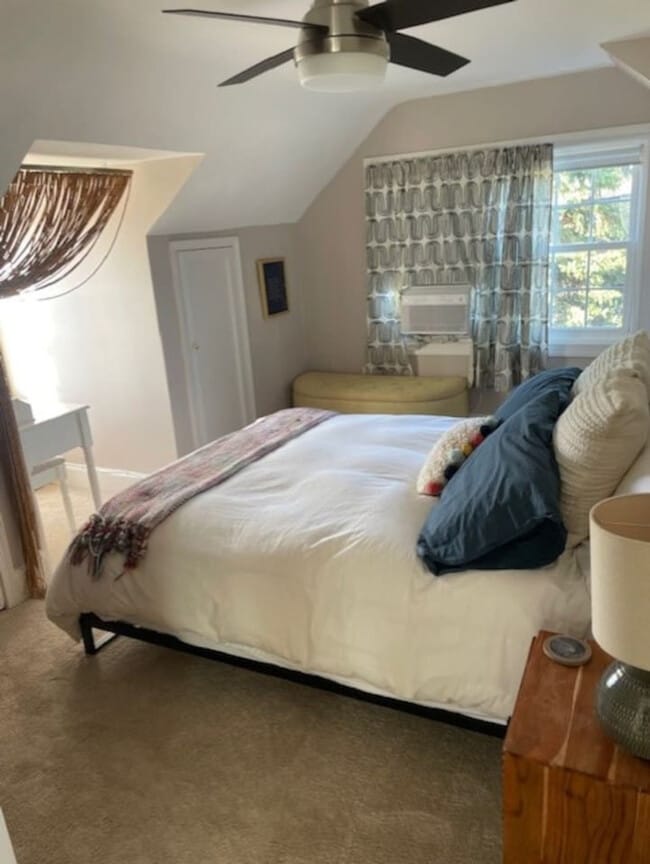 Building Photo - 10417 S Grant Ave