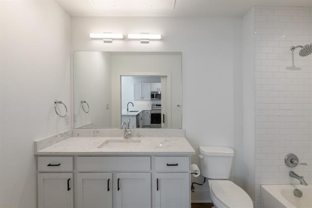 Building Photo - 617 N Tyler St