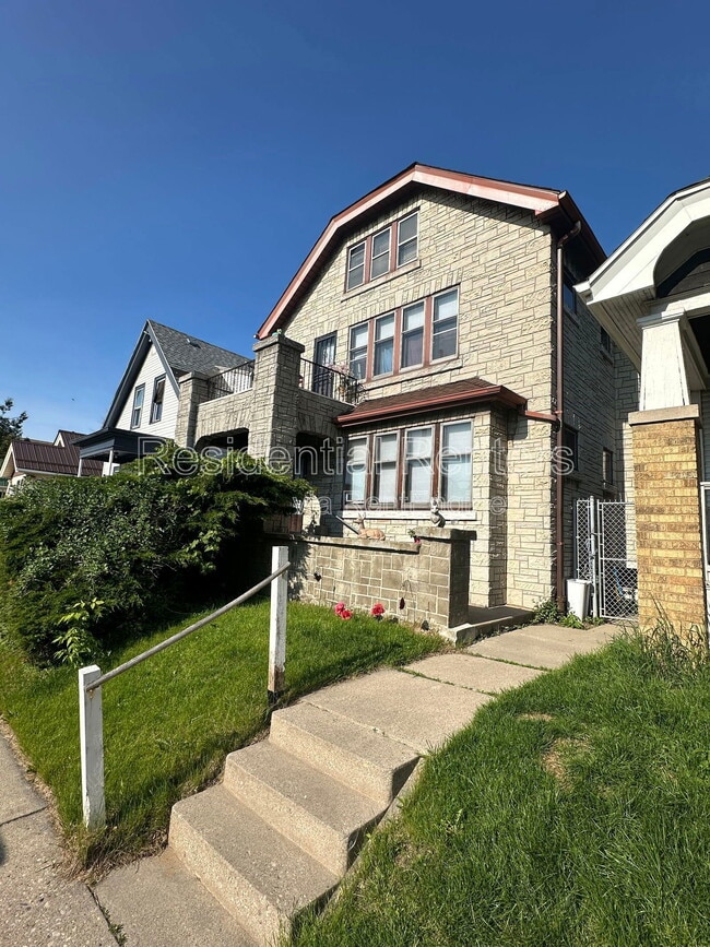 Building Photo - 4048 N 7th St