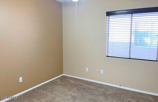 Building Photo - 2862 E Bagdad Rd
