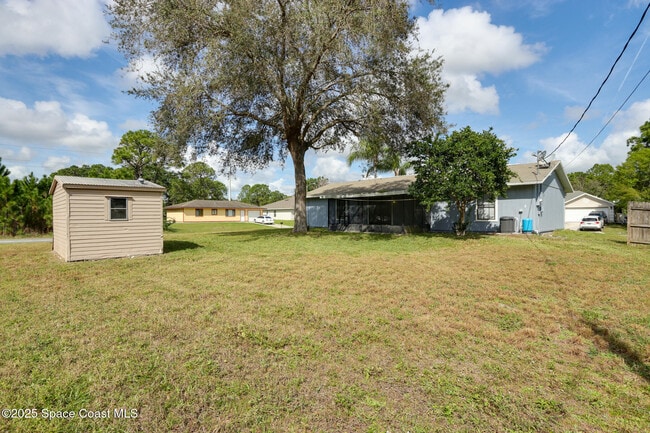 Building Photo - 1198 Altamira St NW