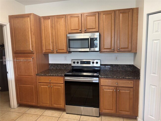 Building Photo - 11482 NW 69th Terrace
