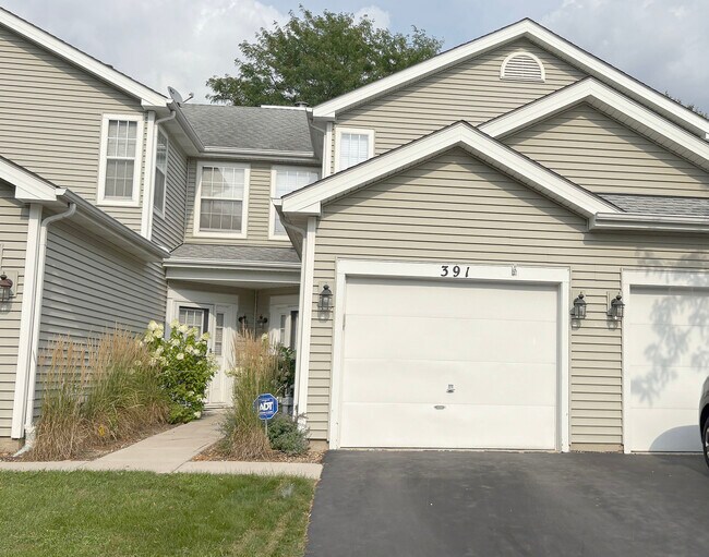 Primary Photo - 391 Maidstone Ct