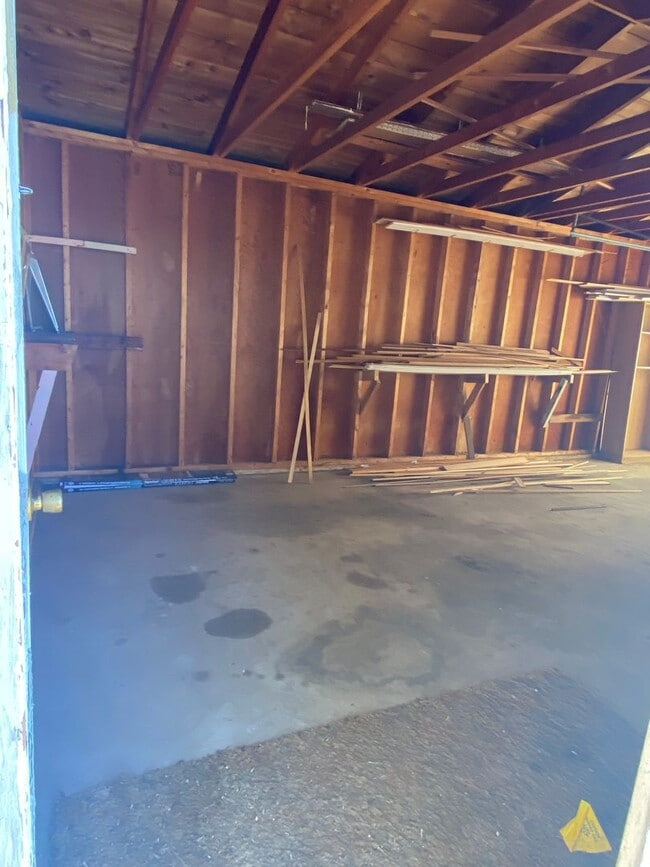 Building Photo - Cozy 2 bed, 1 bath House for Rent