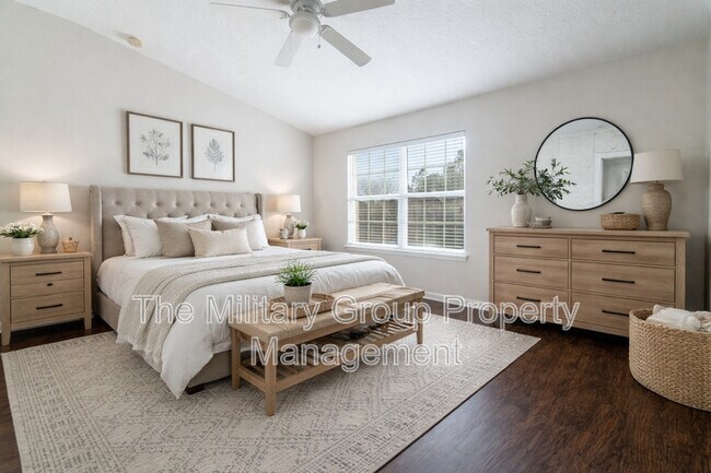 Building Photo - 710 Crystal Way