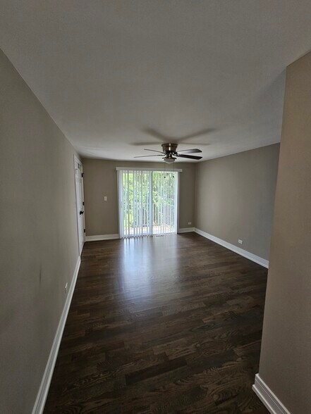 Building Photo - 627 Shaw Ct