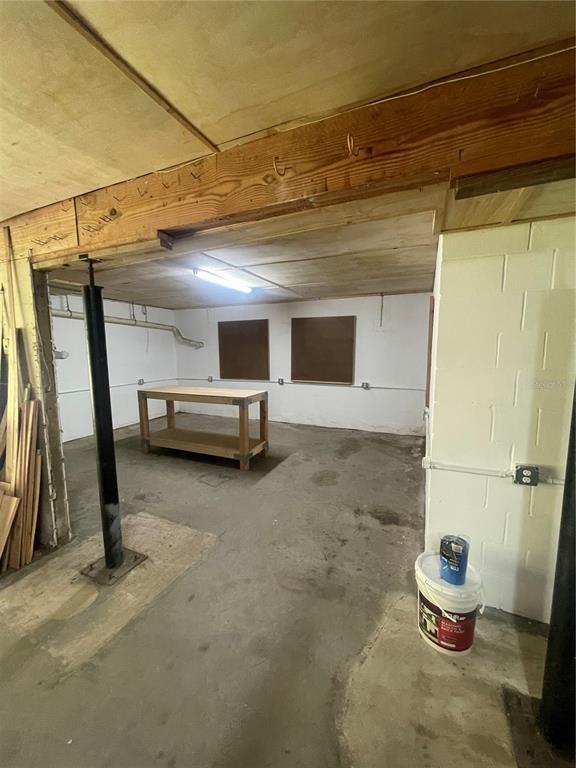 Building Photo - 121 Sweet Gum Dr