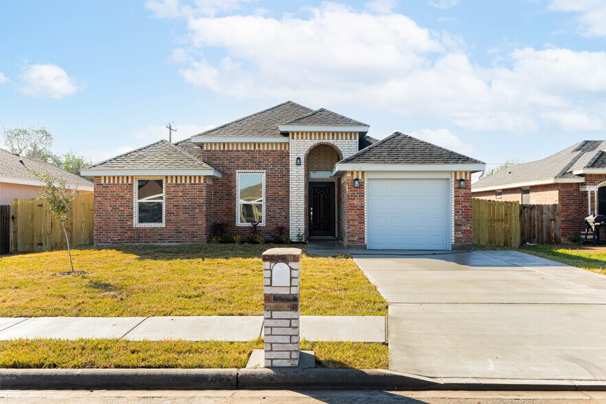 Building Photo - 2004 Ginger Ave