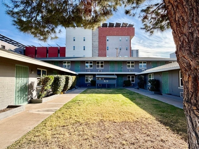 Building Photo - 829 N 4th Ave