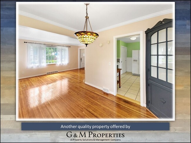 Building Photo - 3-Bedroom Single-Family - Walk to Strong/UofR!