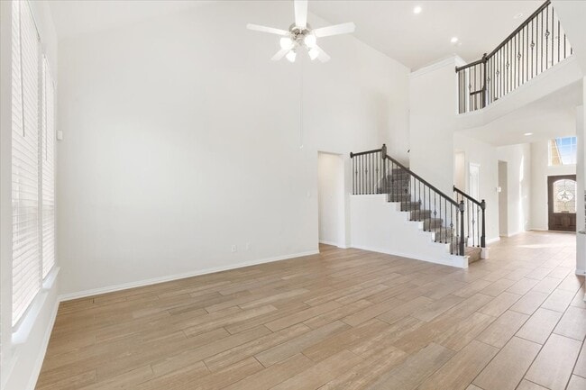 Building Photo - 23213 Zinfandel Dr