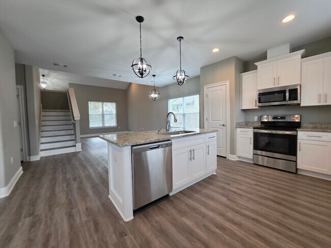 Building Photo - 2331 Hadleigh Hills Ct