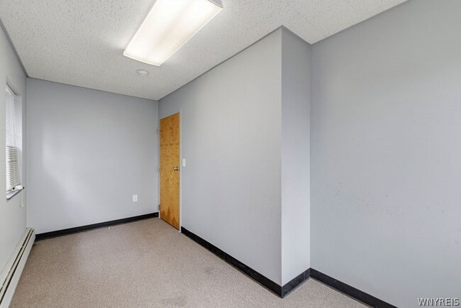 Building Photo - 57 St Johns Parkside