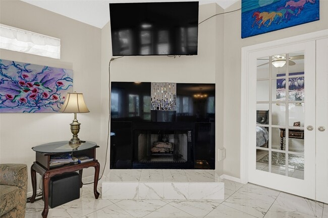 Building Photo - 1414 Bayshore Dr