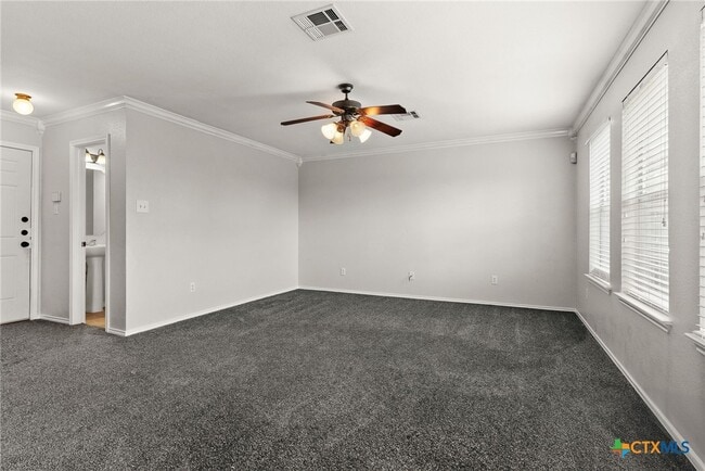 Building Photo - 2002 Isabelle Dr