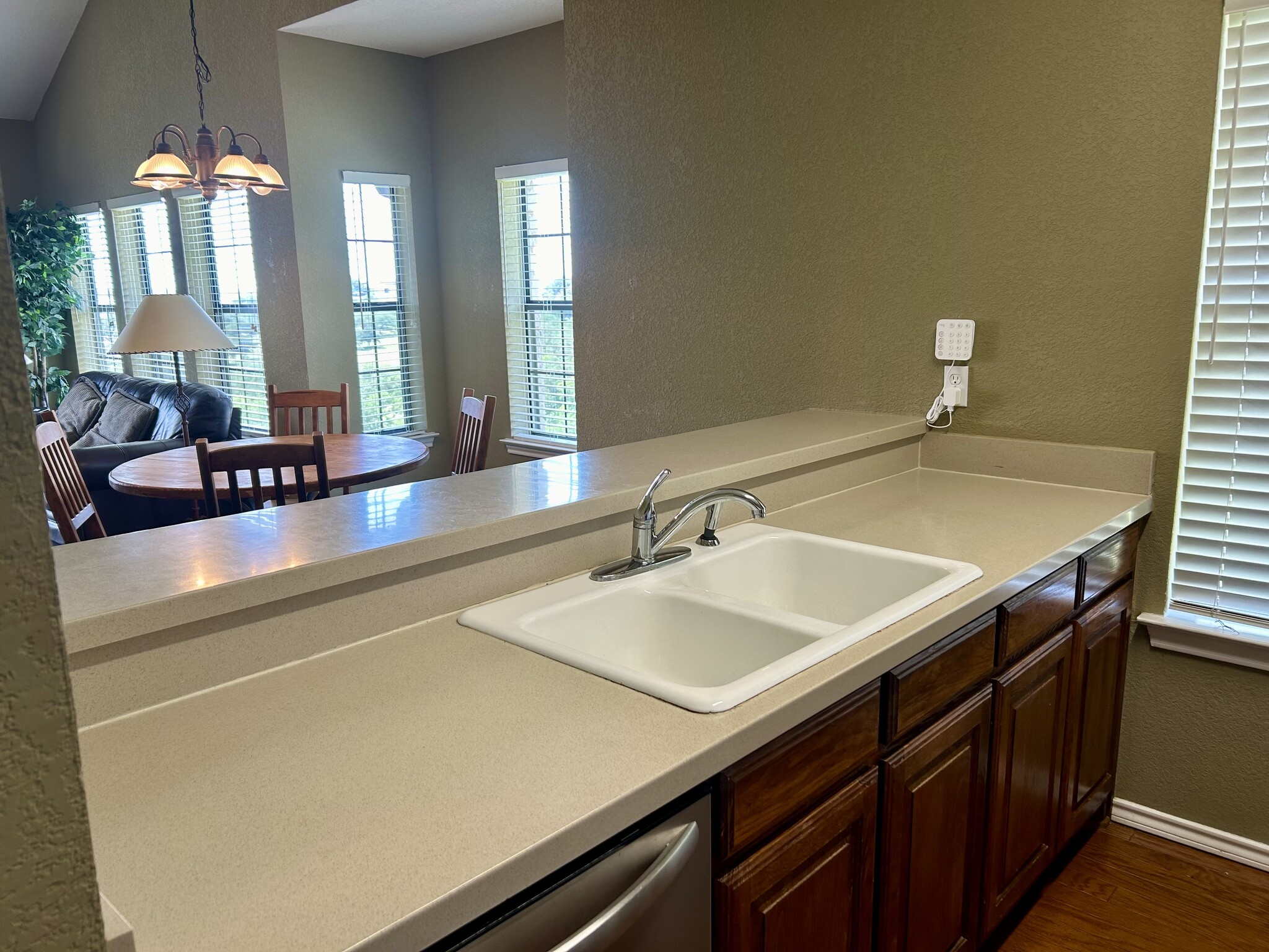 Building Photo - 26035 Heartwood Dr