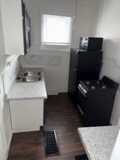 Building Photo - Lovely Cherokee Triangle Apartment. 1bd 1ba second floor.