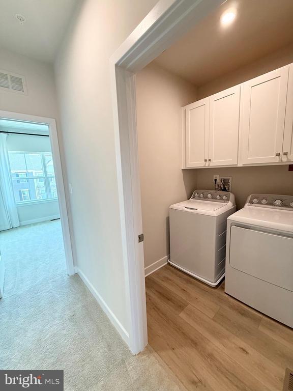 Building Photo - 7840 Blackbriar Wy