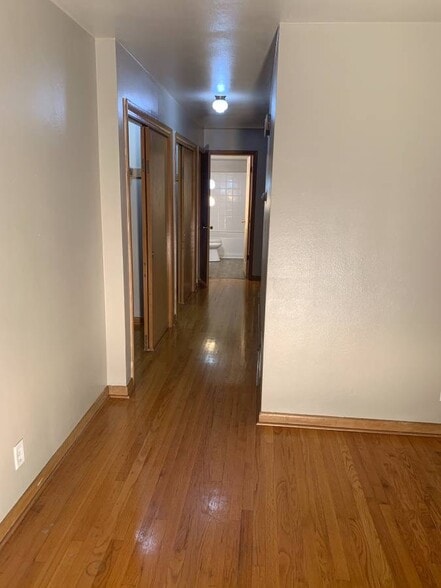 Building Photo - 4214 Eastridge Dr