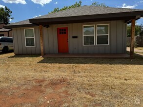Building Photo - 1558 Fannin St