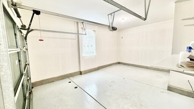 Building Photo - Beautifully Maintained & Spacious Two-Story Home in the Privately-gated Belleza Community of San ...