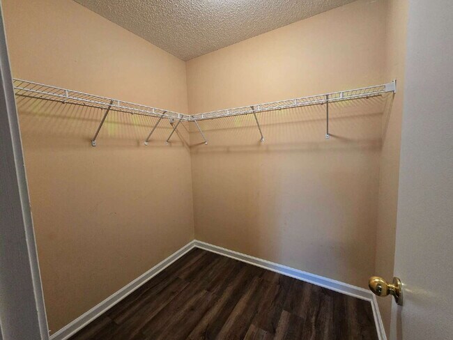 Building Photo - 1301 Sharptail Trail