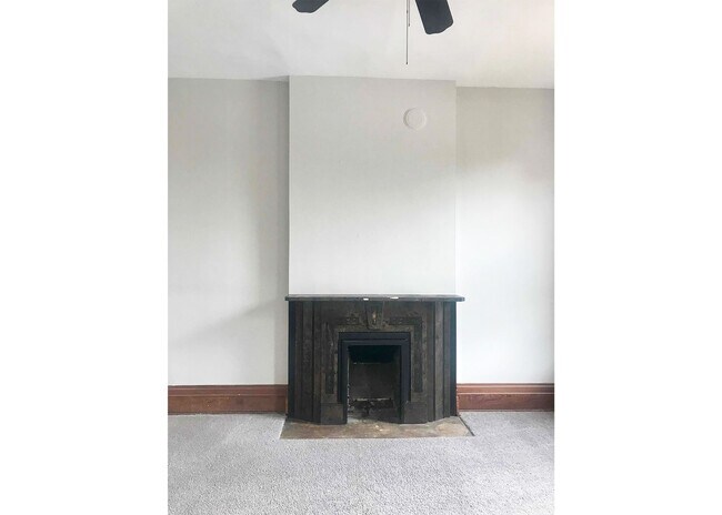 Building Photo - 3255 Bishop St