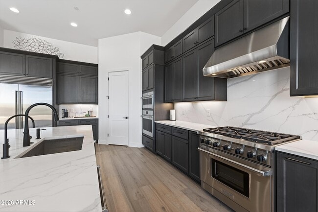 Building Photo - 13290 E la Junta Rd