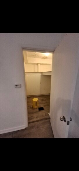 Building Photo - 44 Portsmouth Pl NE