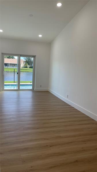 Building Photo - 6425 96th Pl S