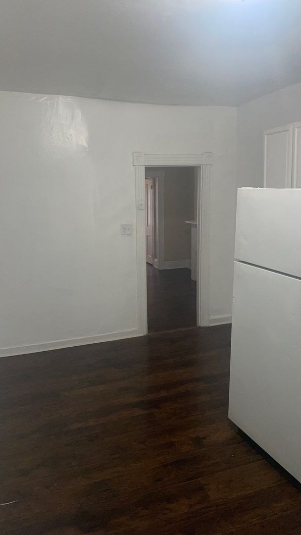 Building Photo - 2406 Druid Hill Ave