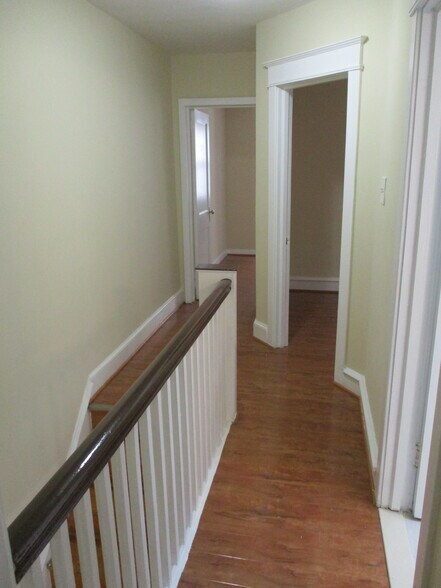 Building Photo - 4153 Stirling St