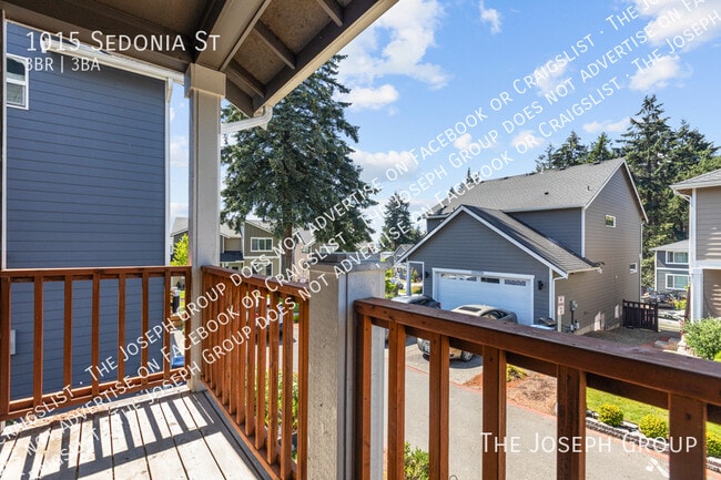 Building Photo - 1015 Sedonia St