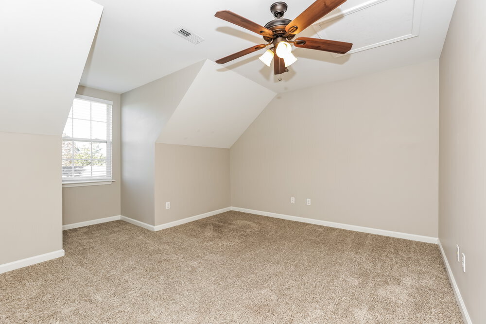 Building Photo - 2010 Slayton Dr