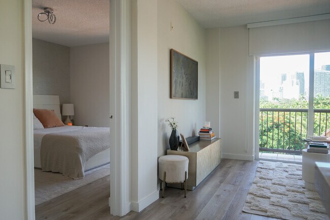 Building Photo - 1918 Brickell Ave