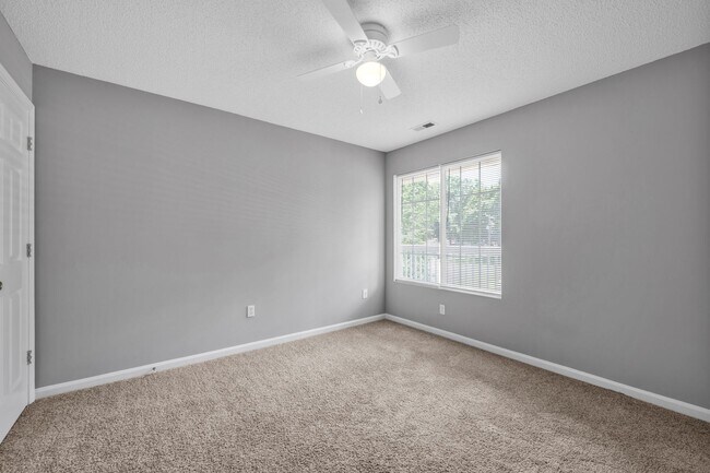 Building Photo - Chinaberry Commons Apartments