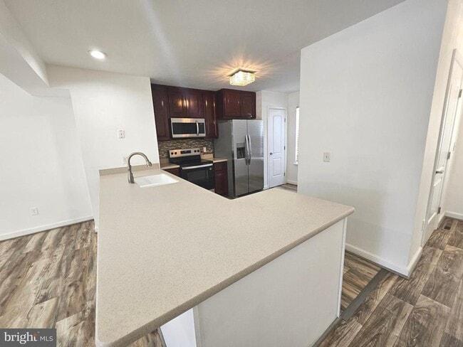 Building Photo - 73 Medal Way