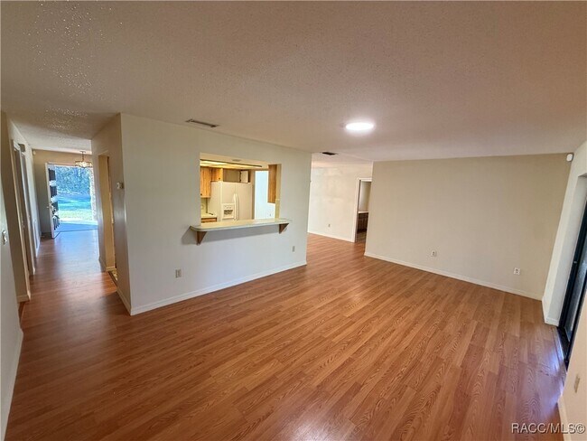 Building Photo - 6191 E Tenison St