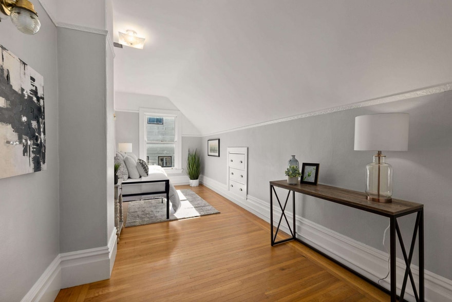 Second bedroom - 607A Frederick St