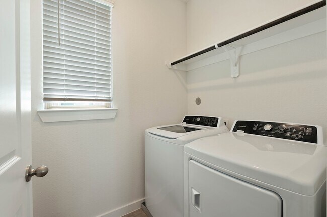 Building Photo - 17114 Pentland Hls Wy