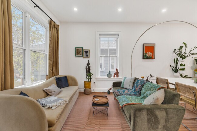 Building Photo - 57 Grampian Way