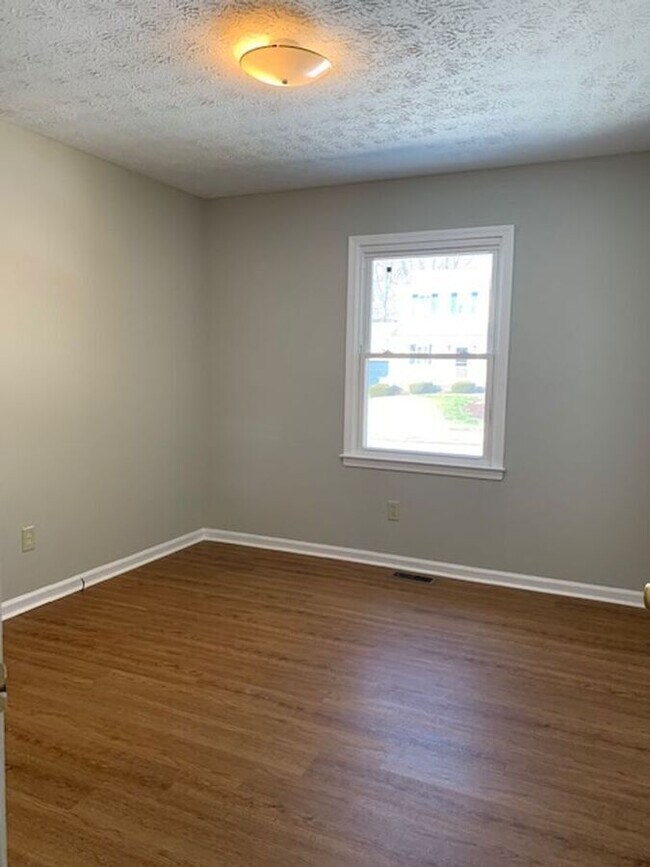 Building Photo - 1412 Ritchie Ct