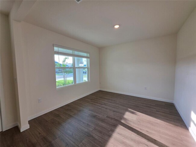Building Photo - 1013 Champion Ridge Dr