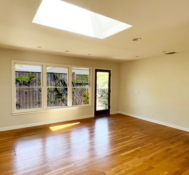 Building Photo - 144 San Rafael Ave