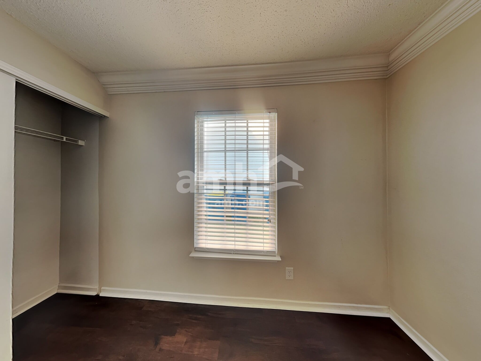 Building Photo - 12925 Old Glory Dr