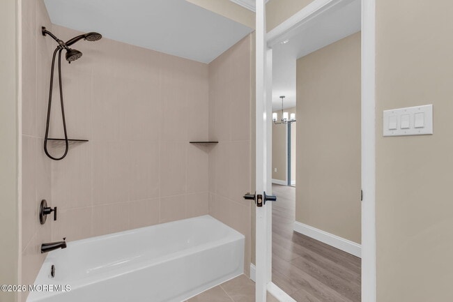 Building Photo - 168 Amberly Dr