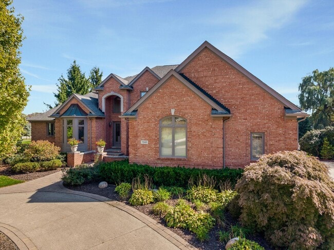 Building Photo - 7040 Royal Villa Ct